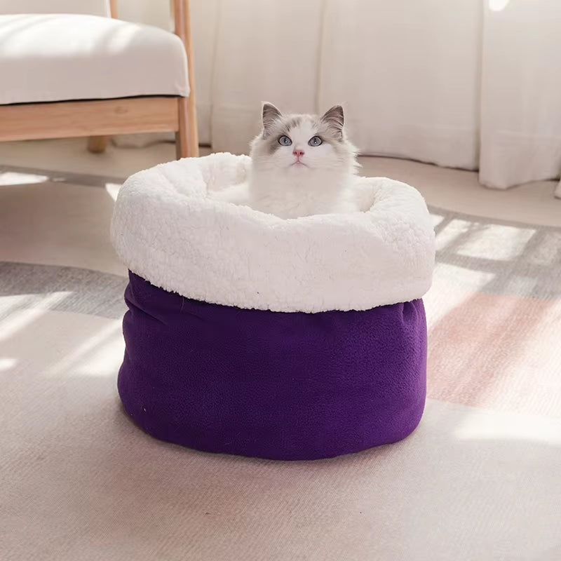 Warm Bed for Cats Dogs Comfortable Soft Polar Fleece Bucket Type Sleeping Bag Semi-Enclosed Tunnels Pet House Cats Cartoon Sofa
