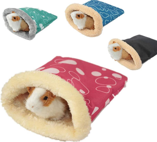 Plush Hamster Sleeping Bag Warm Small Pet Sleep Sack Cage Nest Bed for Hamster Guinea Pig Hedgehog Rat Chinchillas (Random Color, S)